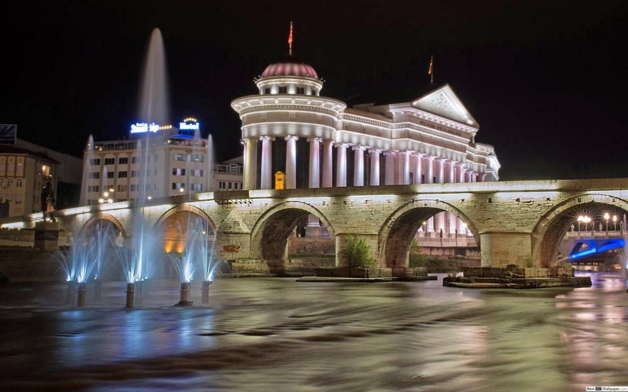 Hotel Square Skopje Exteriér fotografie