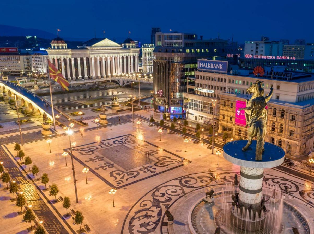 Hotel Square Skopje Exteriér fotografie