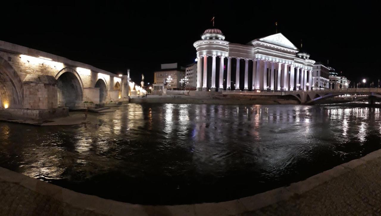 Hotel Square Skopje Exteriér fotografie